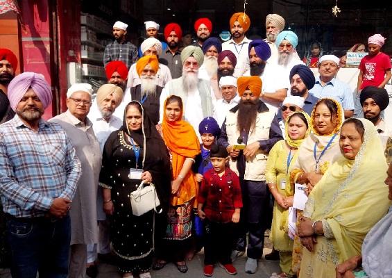 ਸ਼੍ਰੀ ਗੁਰੂ ਨਾਨਕ ਦੇਵ ਜੀ ਦੇ ਪ੍ਰਕਾਸ਼ ਪੁਰਬ ਤੇ ਸਪੀਕਰ ਸ. ਸੰਧਵਾਂ ਨੇ ਵੱਖ ਵੱਖ ਥਾਵਾਂ ਤੇ ਧਾਰਮਿਕ ਸਮਾਗਮਾਂ ਵਿਚ ਸ਼ਿਰਕਤ ਕੀਤੀ