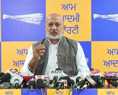 ਵਾਰ-ਵਾਰ ਹਾਰ ਤੋਂ ਬੌਖਲਾਏ ਕਾਂਗਰਸ ਅਤੇ ਅਕਾਲੀ ਦਲ ਦੇ ਪ੍ਰਧਾਨ ਝੂਠ ਅਤੇ ਬਹਾਨਿਆਂ ਦਾ ਸਹਾਰਾ ਲੈ ਰਹੇ ਹਨ: ਬਲਤੇਜ ਪੰਨੂ